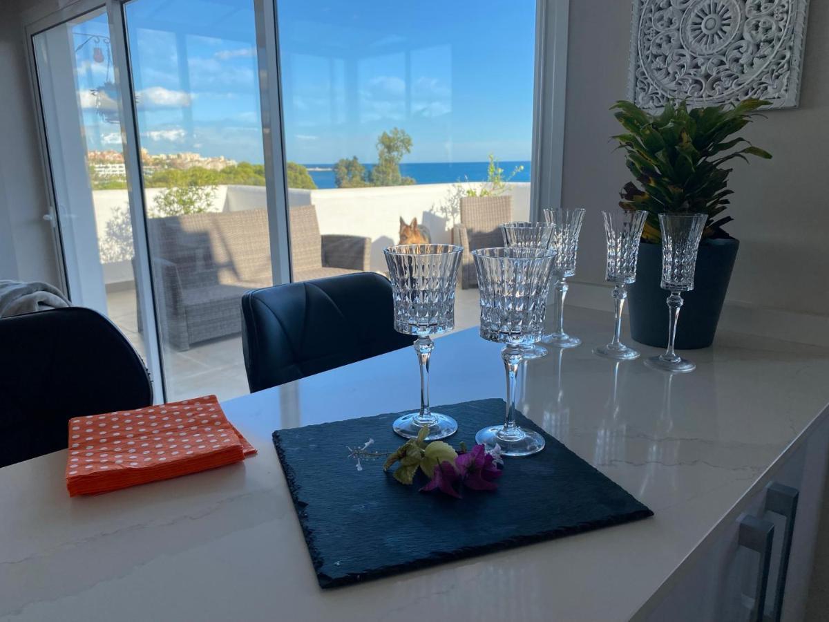 On The Beach - Penthouse On The Mediterranean Estepona Bagian luar foto