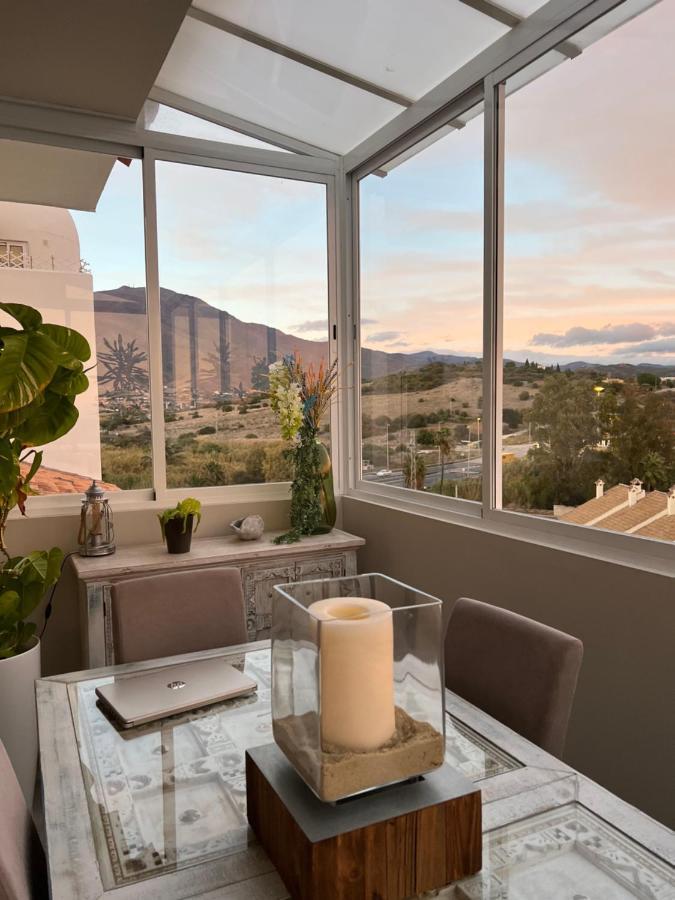On The Beach - Penthouse On The Mediterranean Estepona Bagian luar foto